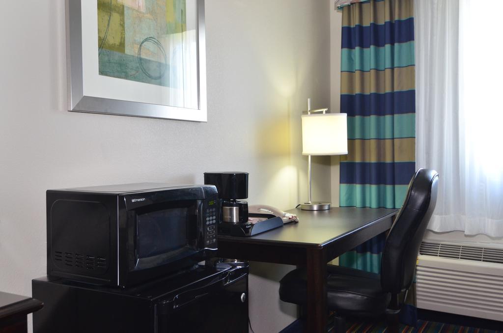 Quality Inn & Suites Kenedy - Karnes City Chambre photo