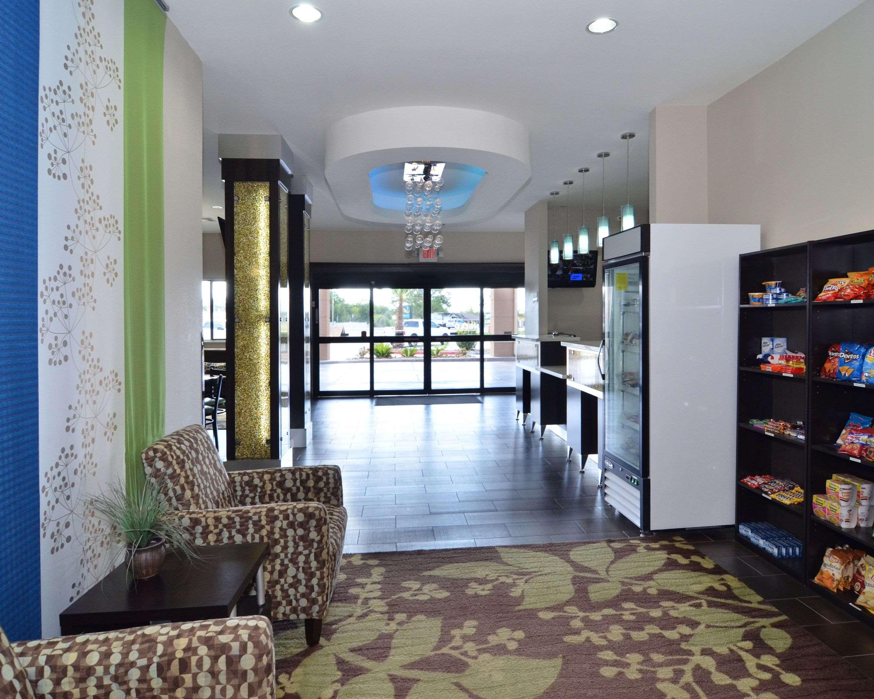 Quality Inn & Suites Kenedy - Karnes City Extérieur photo