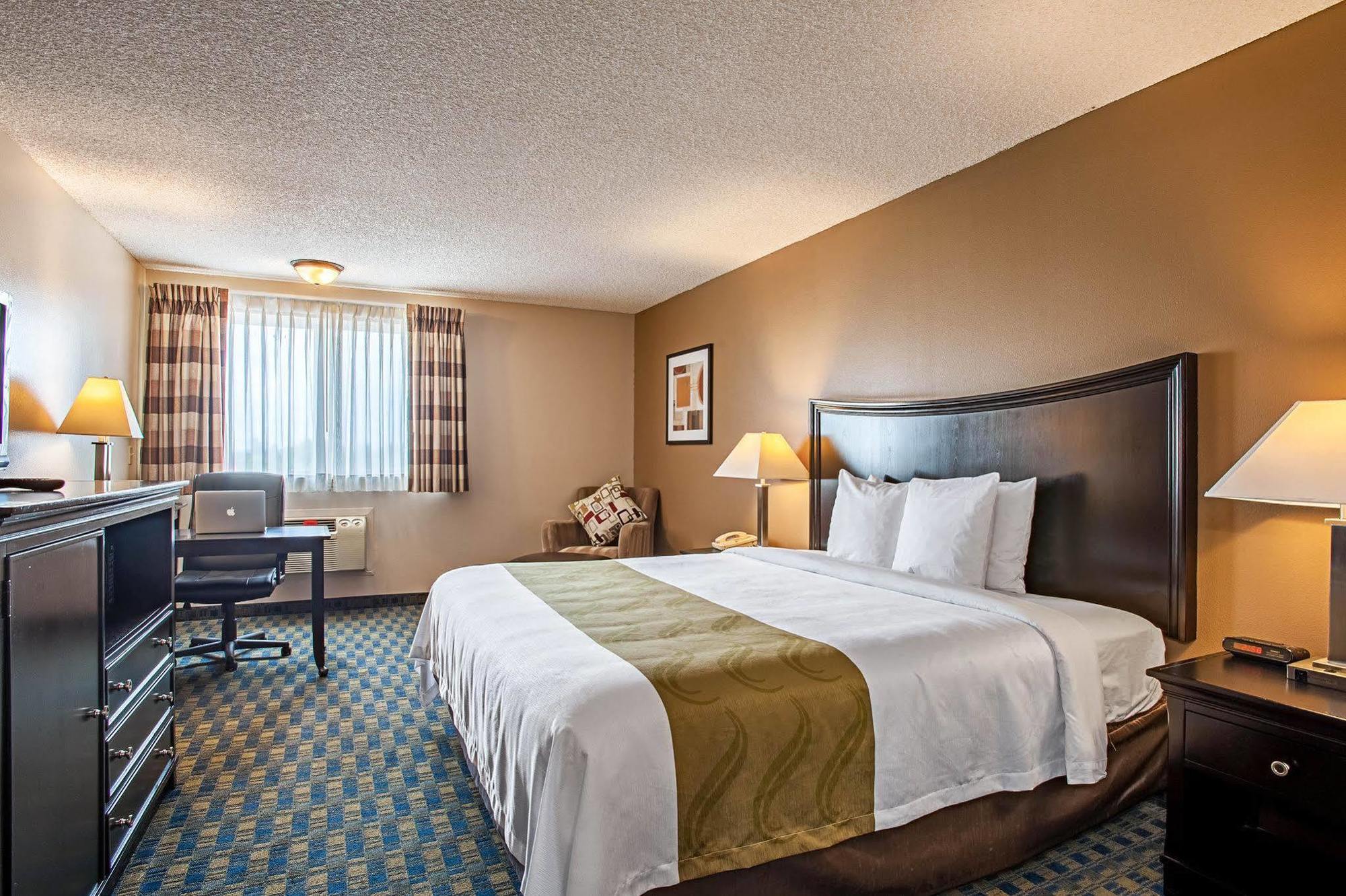 Quality Inn & Suites Kenedy - Karnes City Extérieur photo